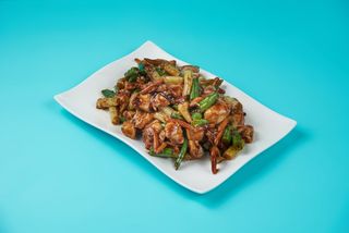 Piletina sa boranijom i šargarepom u sosu od ostriga