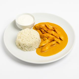 PILEĆI SAUTE U CURRY UMAKU