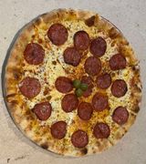 Pizza Salami mala 28 cm