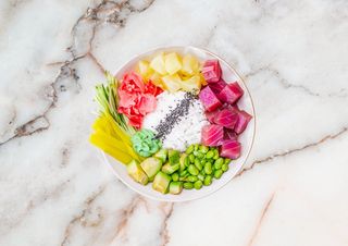 Poke bowl z tuńczykiem