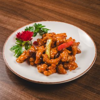 24. Slatko kisela piletina sa paprikom i sos od paradajza