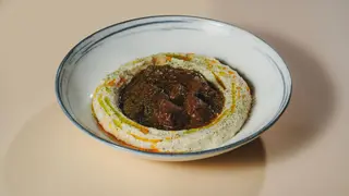 საქონლის ჩაშუშული ტრუფელის პიურეთი