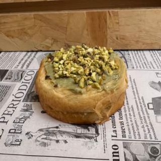 New york roll con pistacho