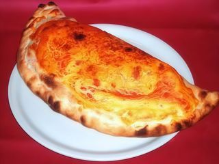 Calzone al prosciutto
