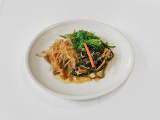 Insalata di alghe miste