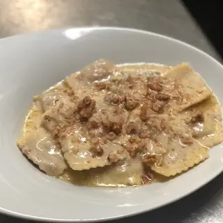 Raviolis Gorgonzola Y Nueces
