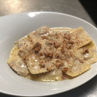 Raviolis Gorgonzola Y Nueces