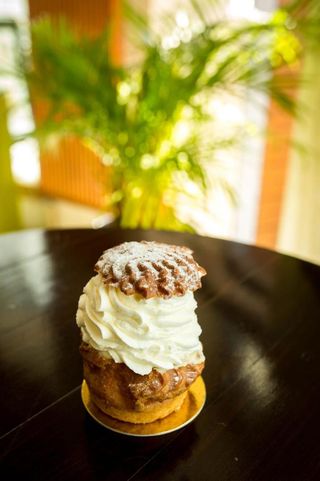 Choux a la creme