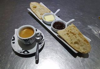 Café Petite Tasse + Pain Au Beurre
