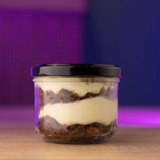 Tarro Carrot Cake