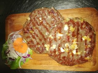 Pljeskavica gurmanska