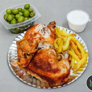 Medio Pollo+Patata Pequeña+Alioli+Barra de Pan+Coca Cola Lata