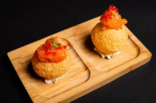 Salmon pani puri