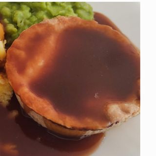 Pastel de pollo y champiñones