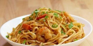 Tallarines Fritos Con Gambas