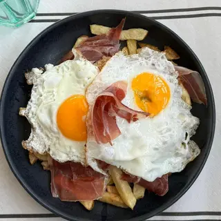 HUEVOS ESTRELLADOS 