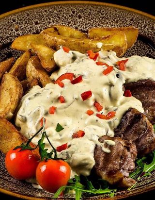 Svinjski medaljoni u sosu 300g