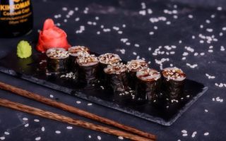 Рол Макі з вугрем (110г)