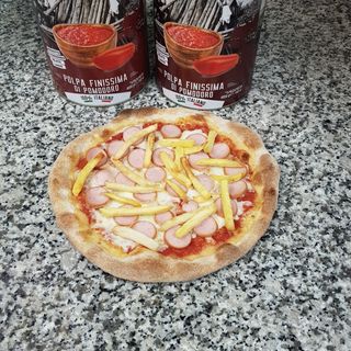 Le classiche würstel e patatine