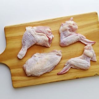 Pollo Entero Troceado (Aprox. 2.5 Kg.)