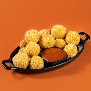 ყველის ბურთები ბეკონით 7 ცალი