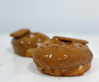 Donut Bañado De Crema Lotus