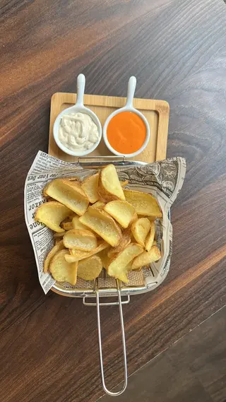 Patatas bravioli