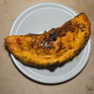 Calzone ricotta e salame