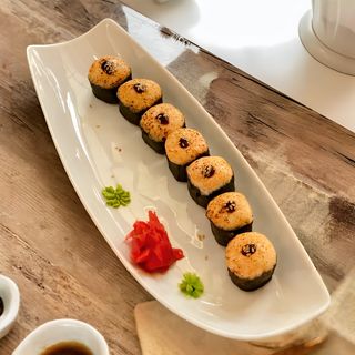 Жаренный ролл с креветками