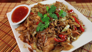  Makaron z kurczakiem