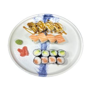 Kombo 6 maki uramaki variado 16 pzs..