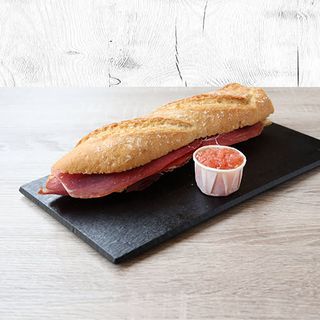Baguette Jamón Serrano Con Pan Tumaca (33 cm.)