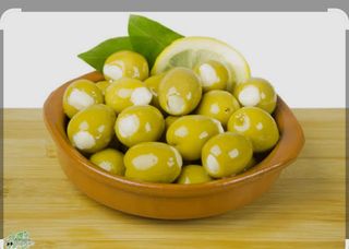 Tapa de olivas rellenas (ración)