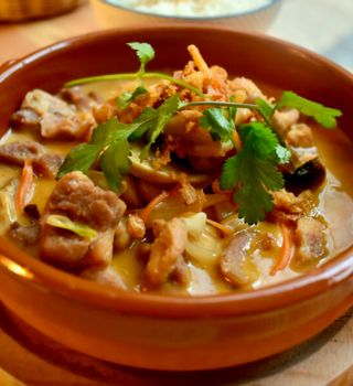 Curry De Pollo Con Arroz