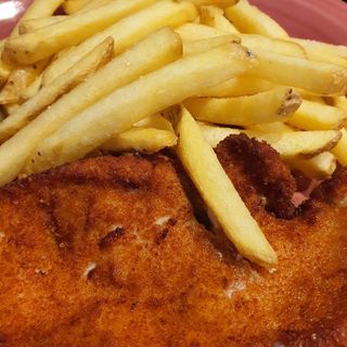 Escalopa de Pollo con Patatas