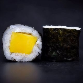 28. Maki De Mango (8 Uds.)