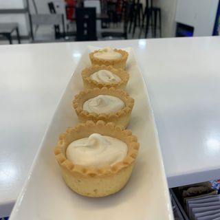 Tartellette al kinder bueno white (6 pezzi)