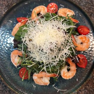 Мікс салатів та Креветки  (300г)