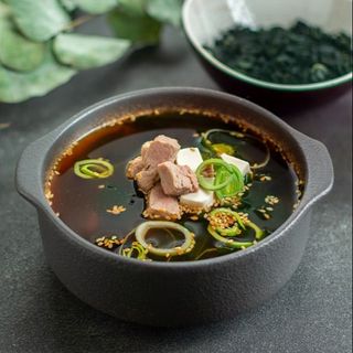 Սոյմանո ապուր թունայով