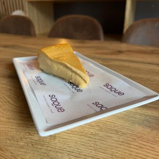 Tarta de queso y chocolate blanco milky (porción)