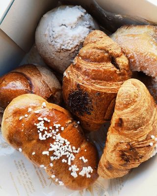 Cornetto crema cotta e amarena