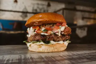 Hamburguesa La Canaria “Be Happy”