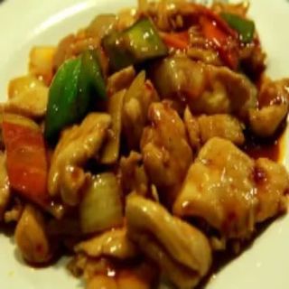 68-Pollo Con Salsa Picante