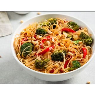 Spaghetti udon con verdure