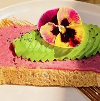 Tosta Hummus