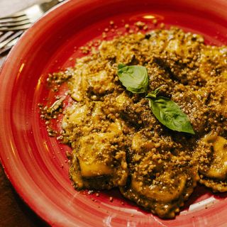 RAVIOLI AL PESTO