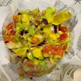 Tartar De Tomate, Aguacate Y Cebolla