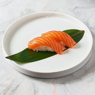 Nigiri łosoś