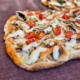 Pizza Contadina (Entera)