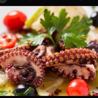 Insalata di polipo alla mediterranea 